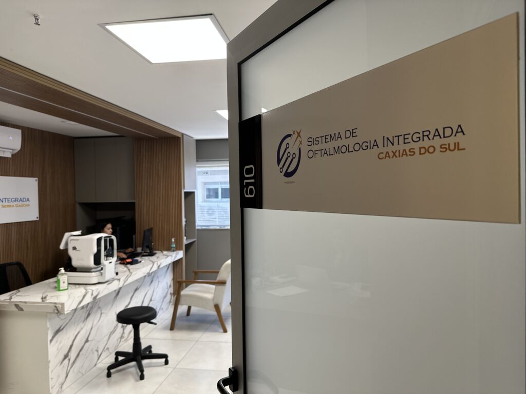 atendimento-oftalmologia-caxias-do-sul.HEIC (1)