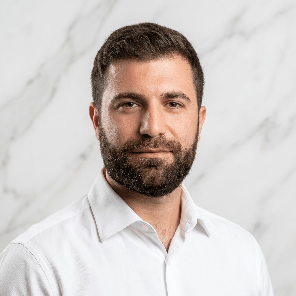 Dr. Jose Alberto Pinzon oftalmologista